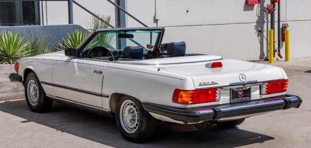 Mercedes Benz Sl 380 image 3