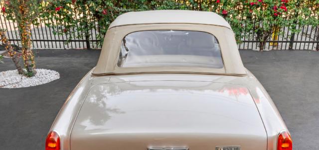 Rolls Royce Corniche image 3