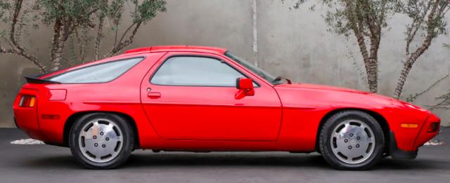Porsche 928 image 3
