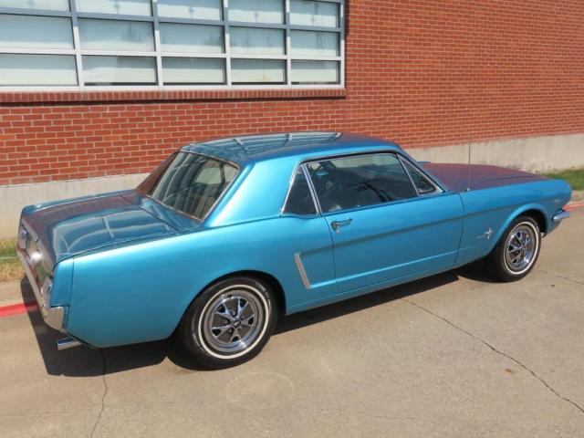 Ford Mustang image 7