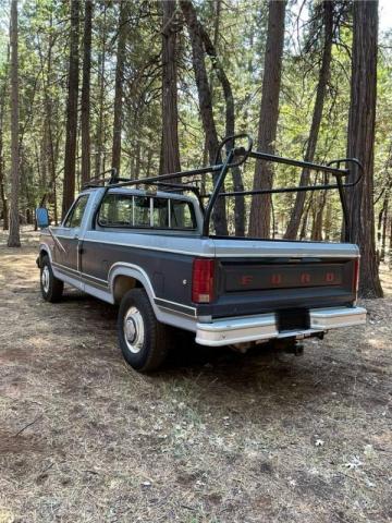 Ford F 250 image 1