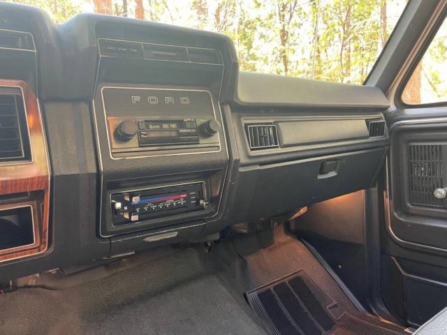 Ford F 250 image 4