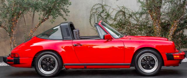 Porsche 911 image 9