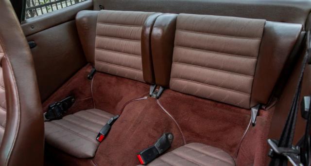 Porsche 911 image 6