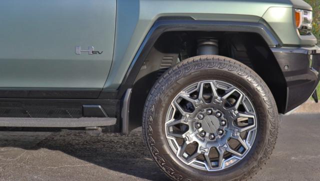 Hummer Ev image 3