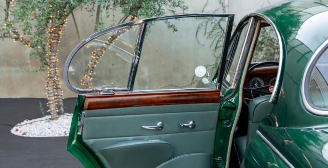 Jaguar Mk Ii image 4