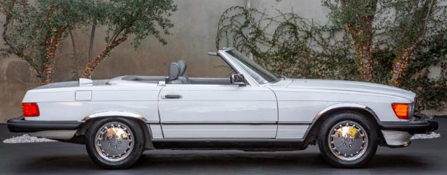Mercedes Benz Sl 560 image 6