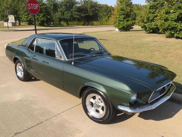 Ford Mustang image 7