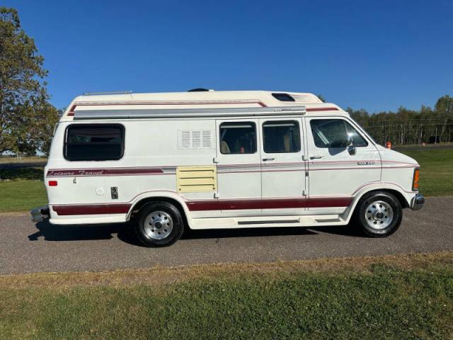 Dodge B Series image 5