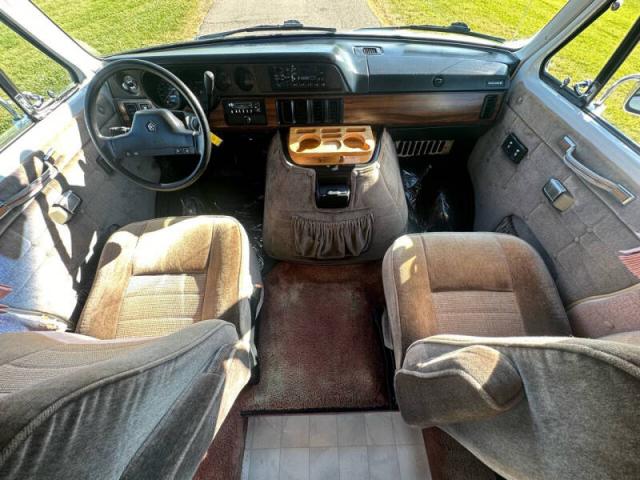 Dodge B Series image 2