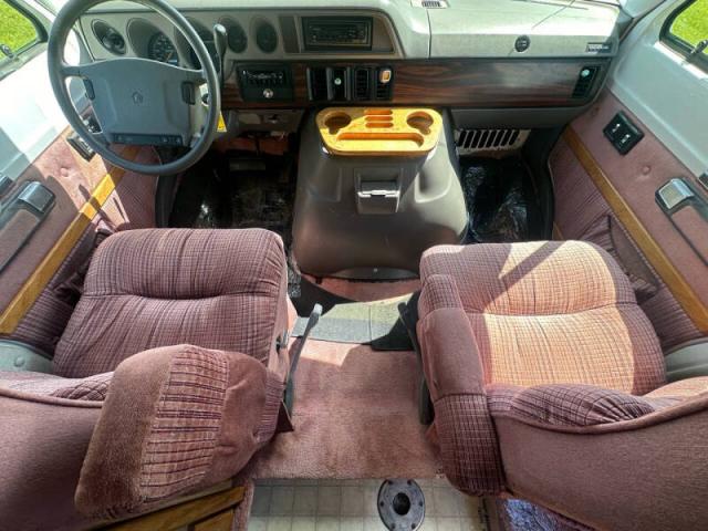 Dodge B Series image 8