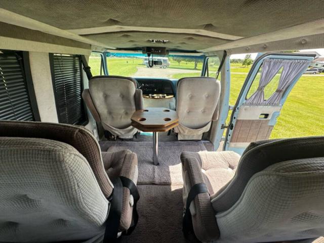 Ford Econoline image 3