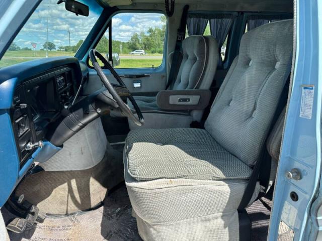 Ford Econoline image 4