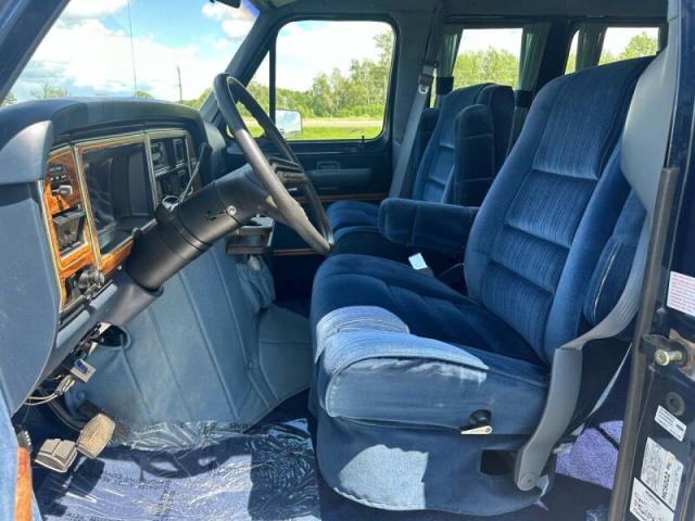 Ford Econoline image 3