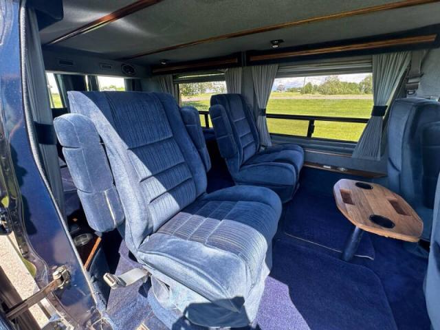 Ford Econoline image 4