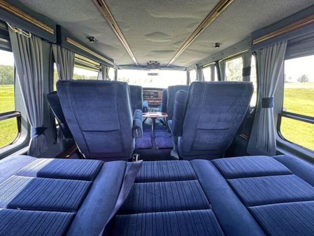 Ford Econoline image 6