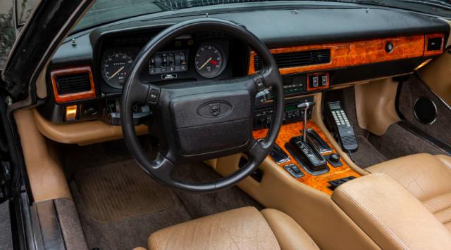 Jaguar Xjs image 5