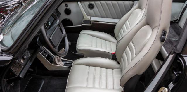 Porsche 911 image 6