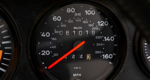 Porsche 911 image 1