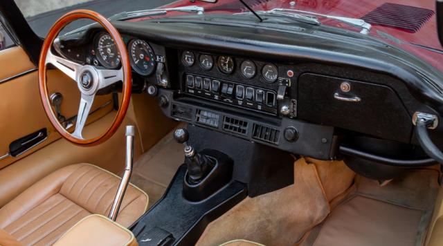 Jaguar E-Type image 1