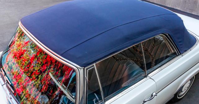 Mercedes Benz 300 image 5