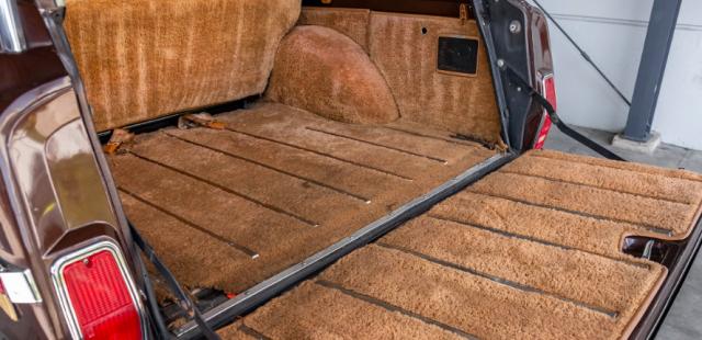 Jeep Wagoneer image 3