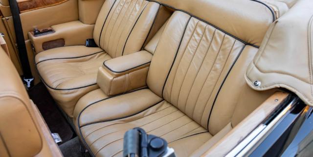 Rolls Royce Corniche image 5