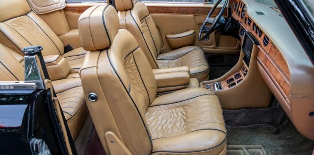Rolls Royce Corniche image 2