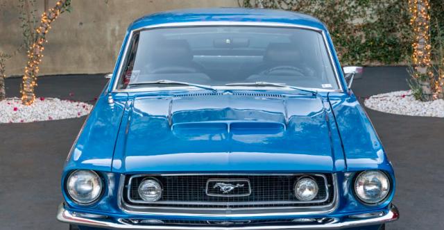 Ford Mustang image 2