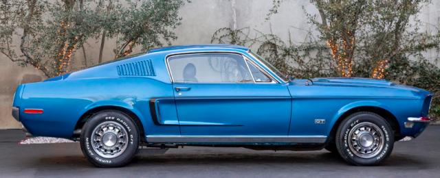 Ford Mustang image 4