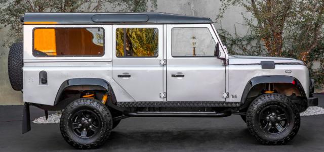 Land Rover Defender 110 image 1
