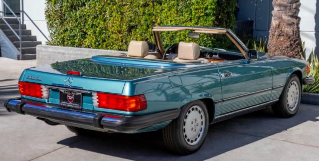 Mercedes Benz Sl 560 image 2