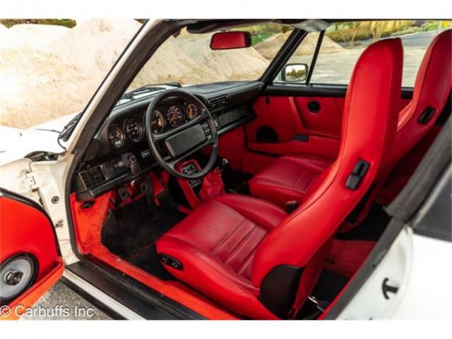Porsche 911 image 4