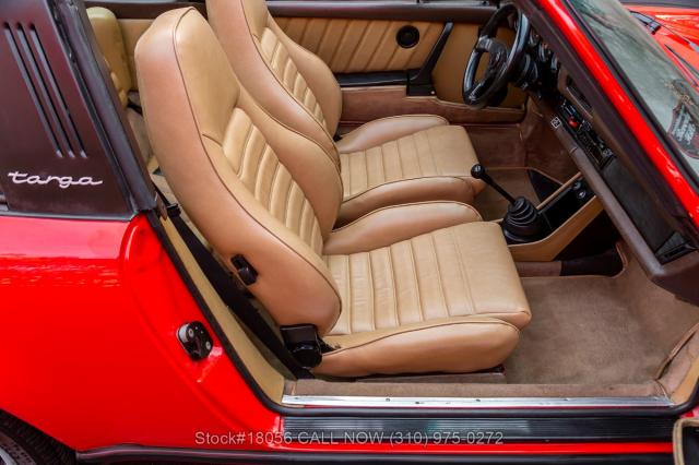 Porsche 911 image 8