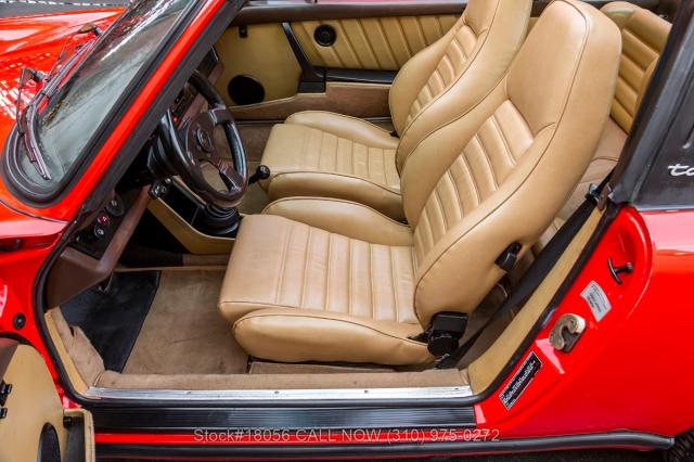 Porsche 911 image 7