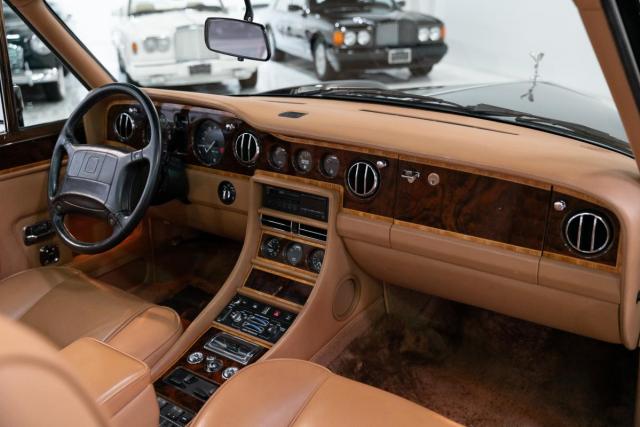 Rolls Royce Corniche image 4