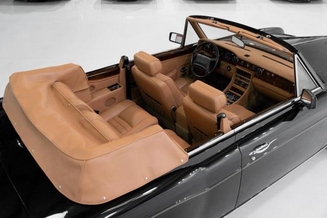 Rolls Royce Corniche image 2
