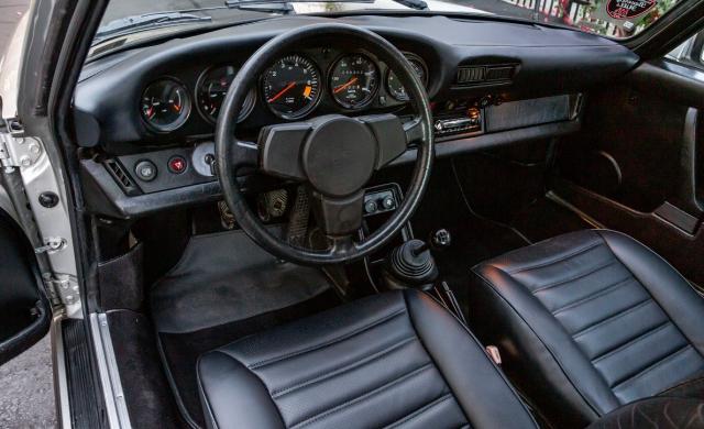 Porsche 911 image 3
