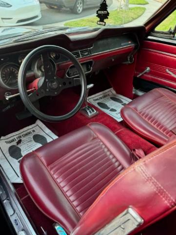 Ford Mustang image 5