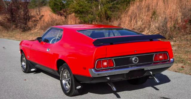 Ford Mustang image 7