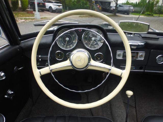 Mercedes Benz 190 Sl image 4