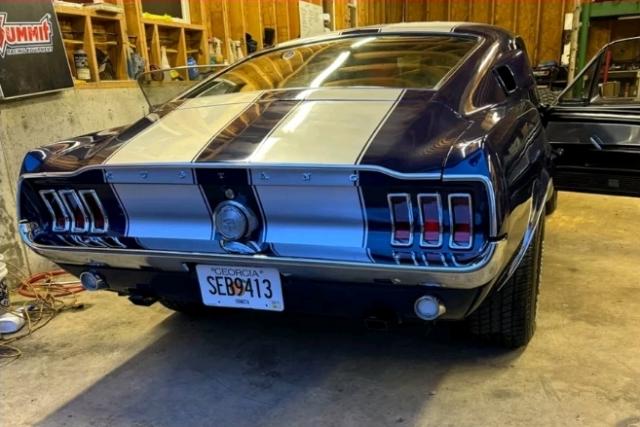 Ford Mustang image 2