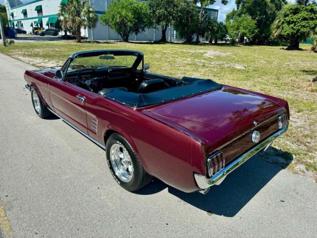 Ford Mustang Convertible image 6