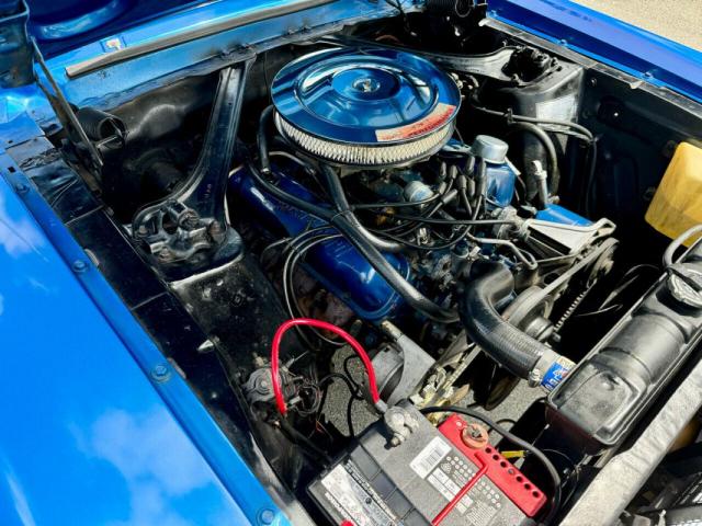 Ford Mustang Convertible image 2