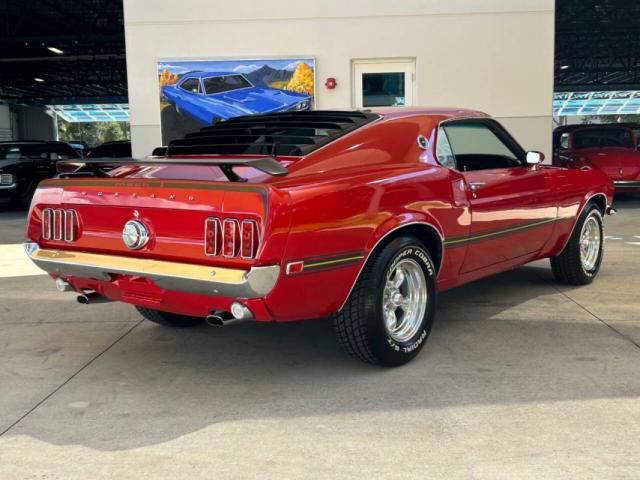Ford Mustang image 6