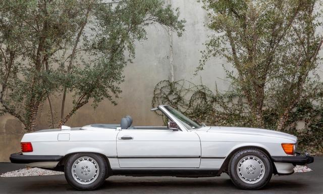 Mercedes Benz Sl 560 image 8