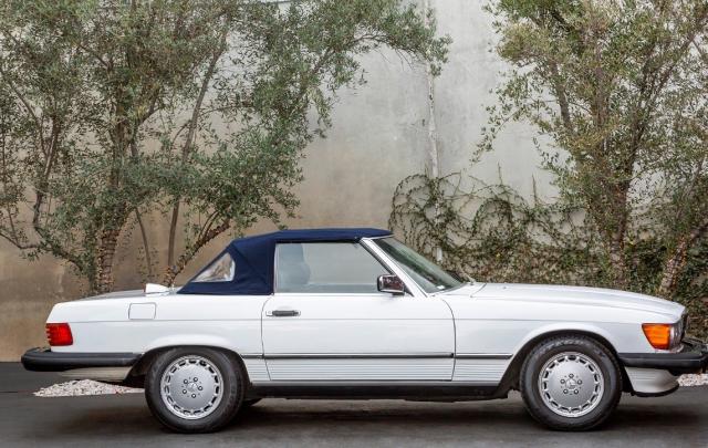Mercedes Benz Sl 560 image 1