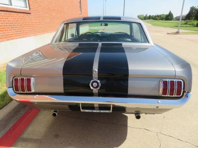 Ford Mustang image 5