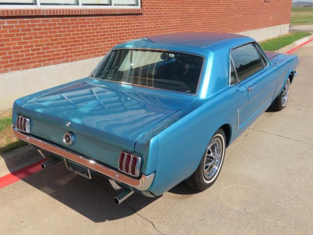 Ford Mustang image 8