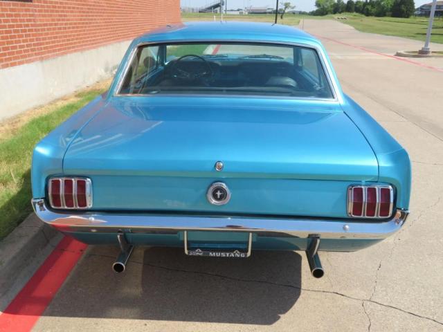 Ford Mustang image 9